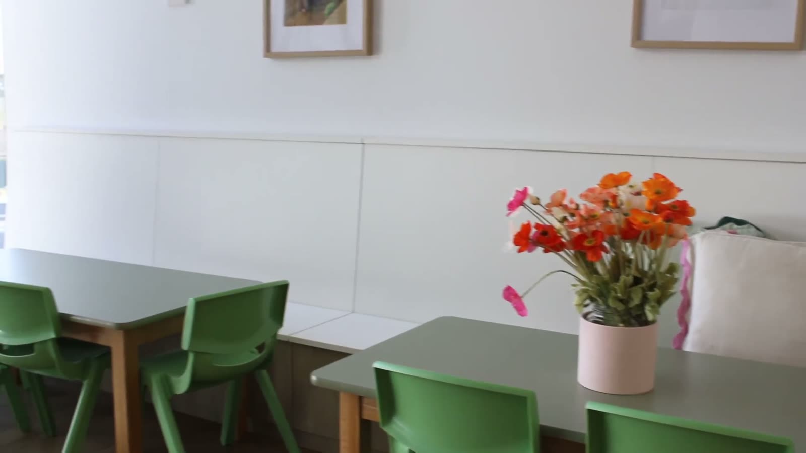 Children's dining tables with fresh flowers